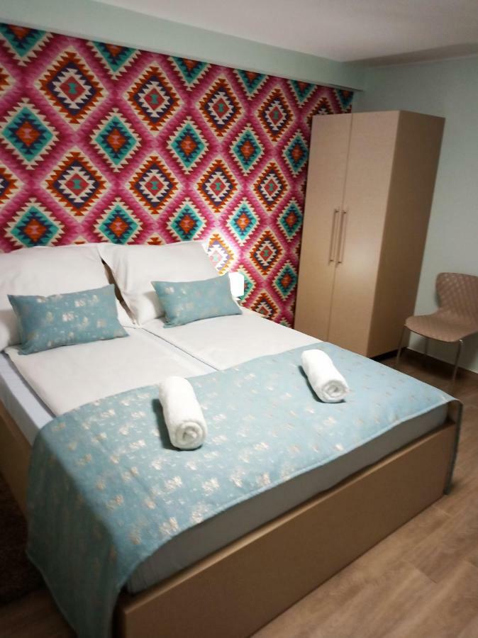 Valentina Apartman Appartamento Eger Esterno foto